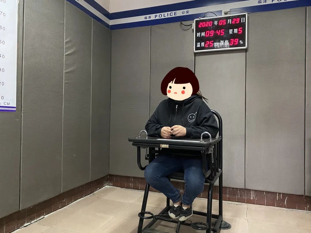 漂亮空姐被警察抓,漂亮空姐被刑拘