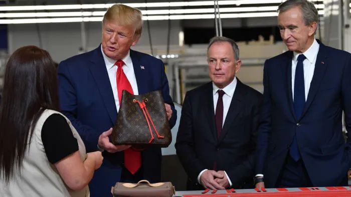 「话题」LVMH到底买不买蒂芙尼？抠门就直说，这么暧昧，观众都累了