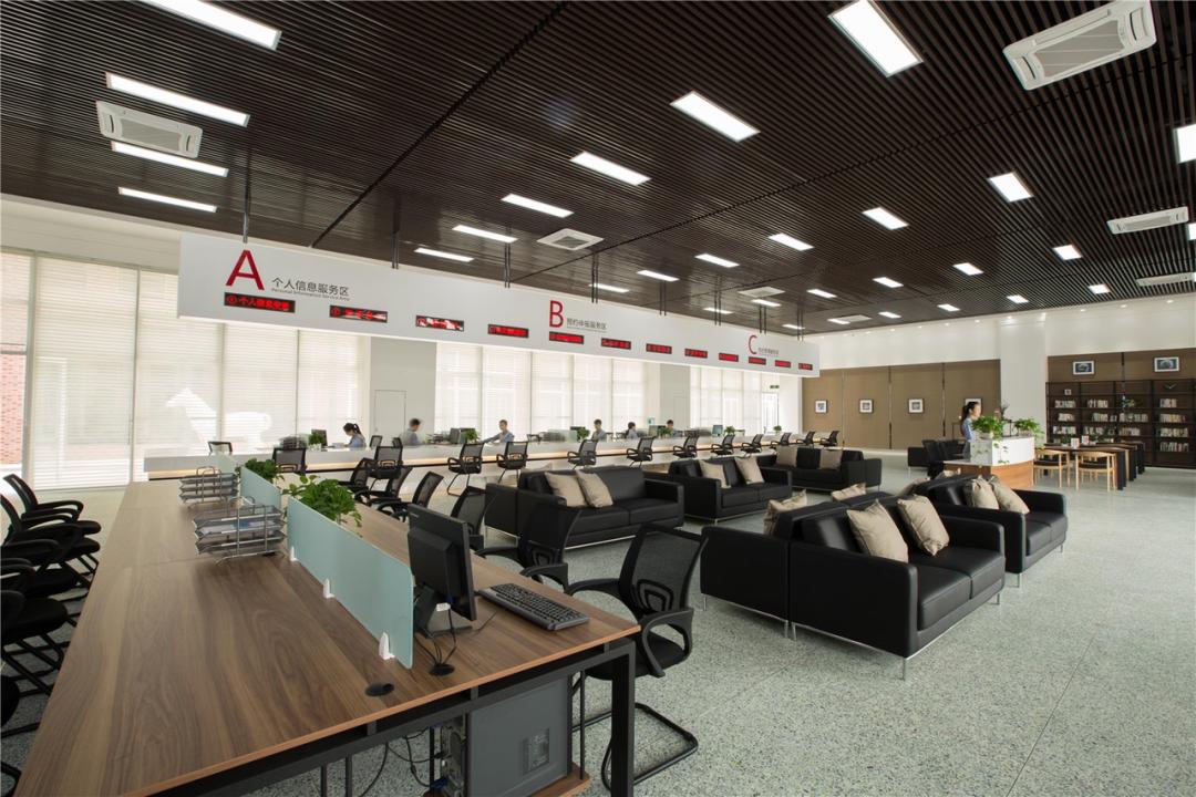 成都大学与哪所大学实力相当,成都大学是什么级别的大学