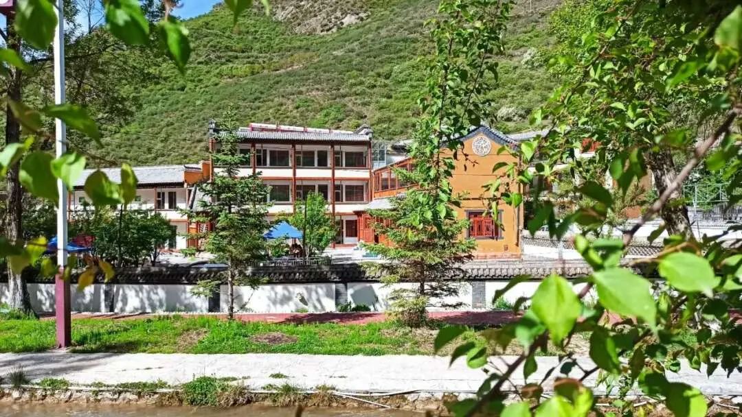 藏王故里冰川之乡,藏王故里避暑天堂