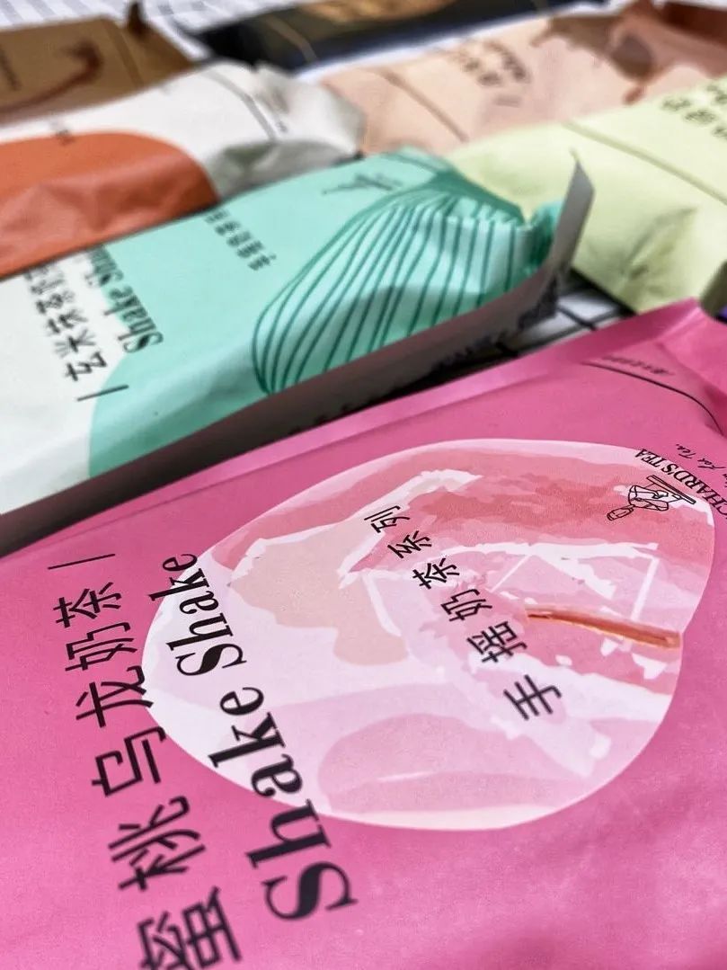 品尝10款奶茶,网红手摇奶茶都有什么口味