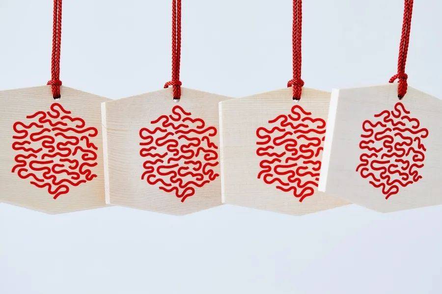 无印良品瓶装水,无印良品水瓶塑料