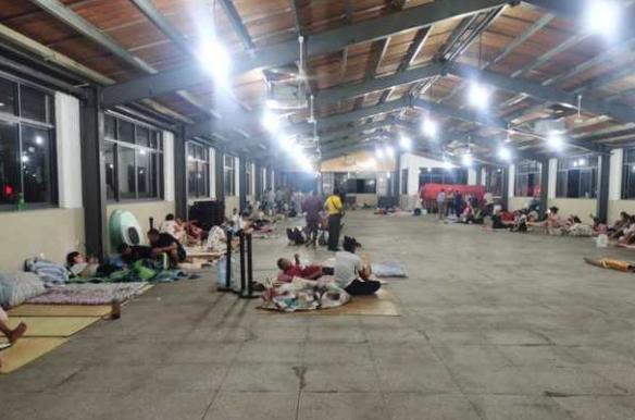 每小时2个西湖冲向下游，新安江水库水位开始下降！建德30万人受影响，桐庐多处汪洋