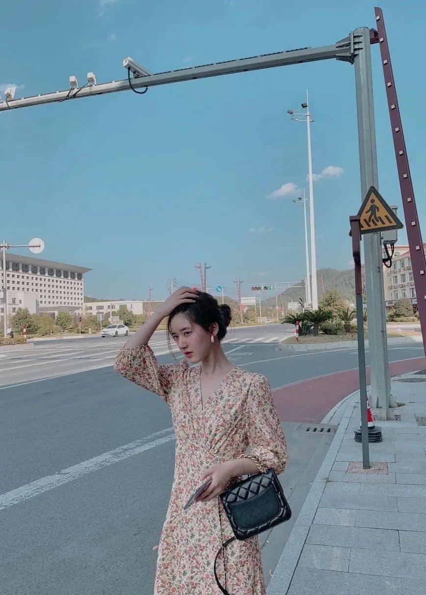 去赵露思家里做客是什么综艺,赵露思私下穿衣打扮