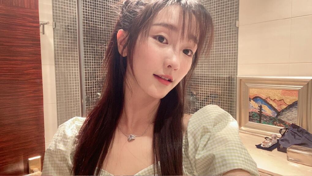 这个21岁的“小娘惹”，灵