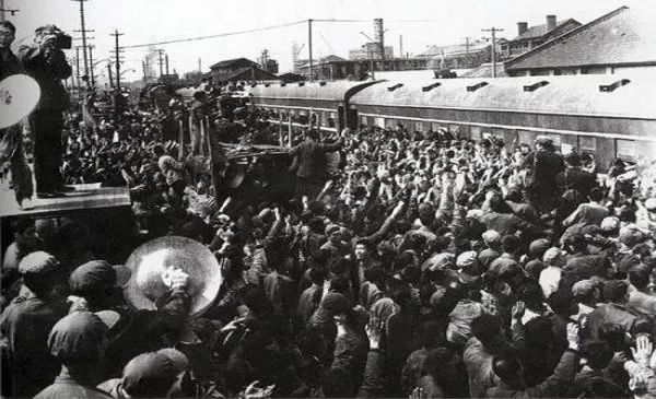 忆往昔回忆青春,忆往昔峥嵘岁月时光倒流