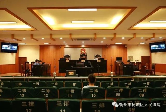 十二岁少年亲眼目睹父亲杀害母亲,13岁少年杀父母真实案例