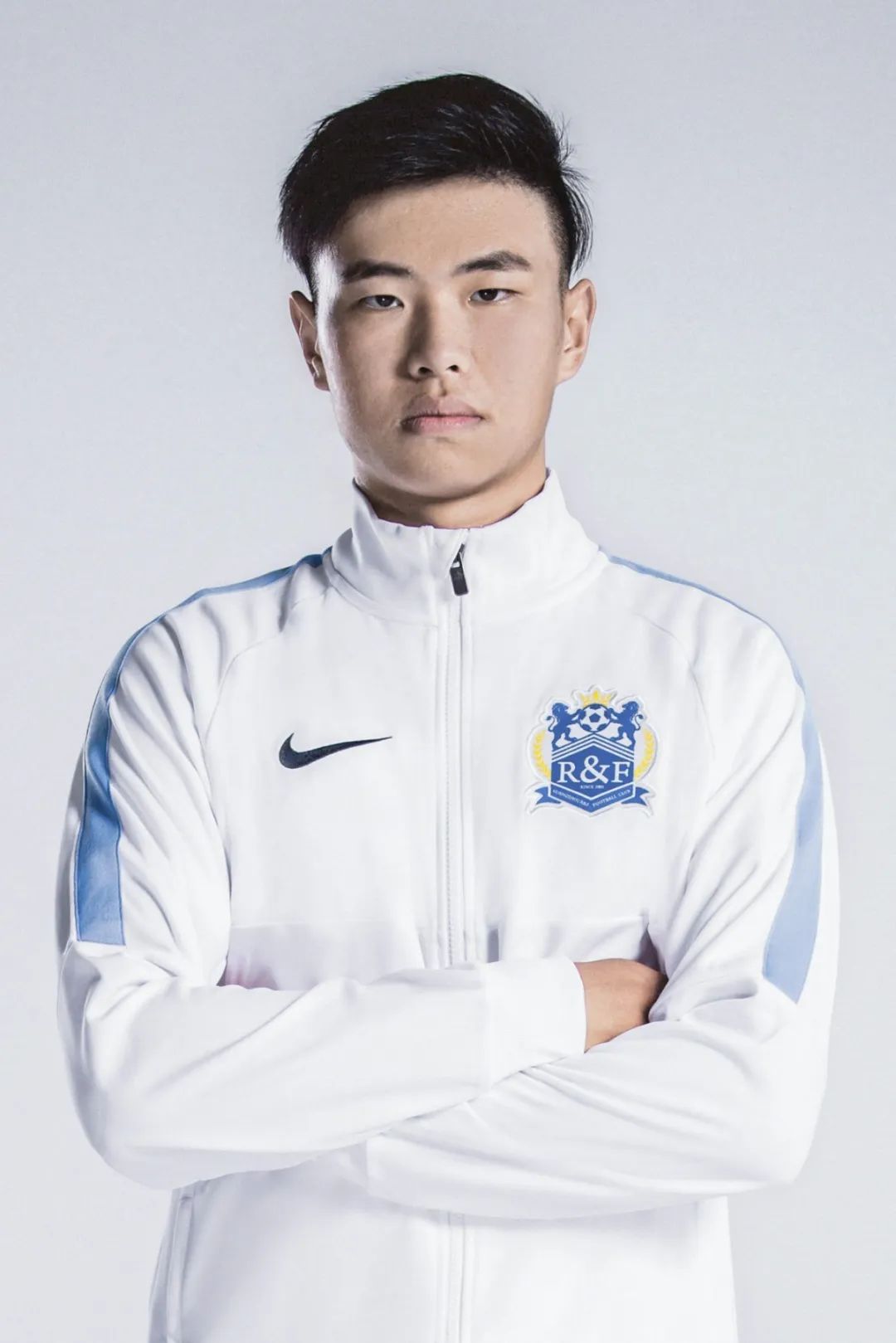 我们的全家福来啦!还有帅气的定妆照