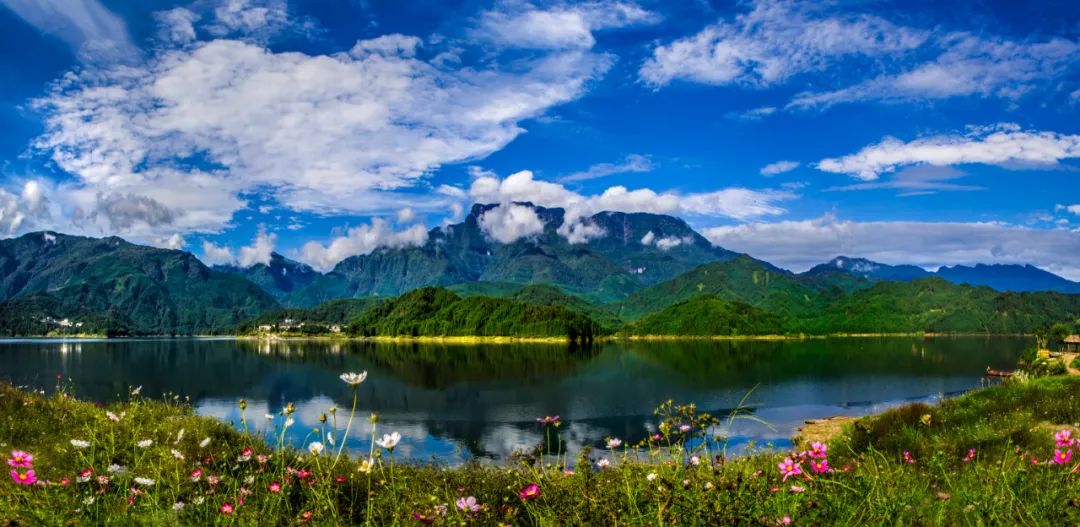 夏天小众避暑地,洪雅花硒谷避暑康养度假小镇