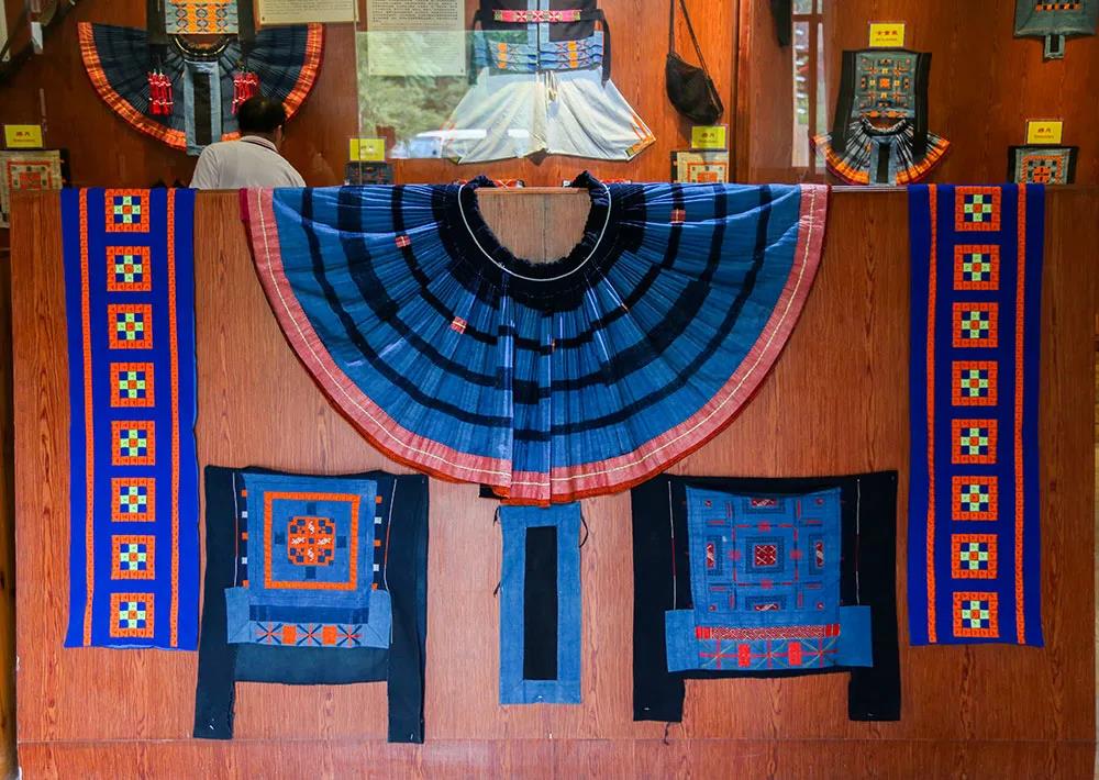 避暑旅游广西攻略路线,南丹白裤瑶民俗风情园门票预订