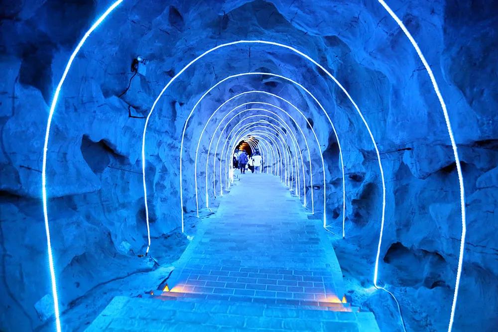 避暑旅游广西攻略路线,南丹白裤瑶民俗风情园门票预订