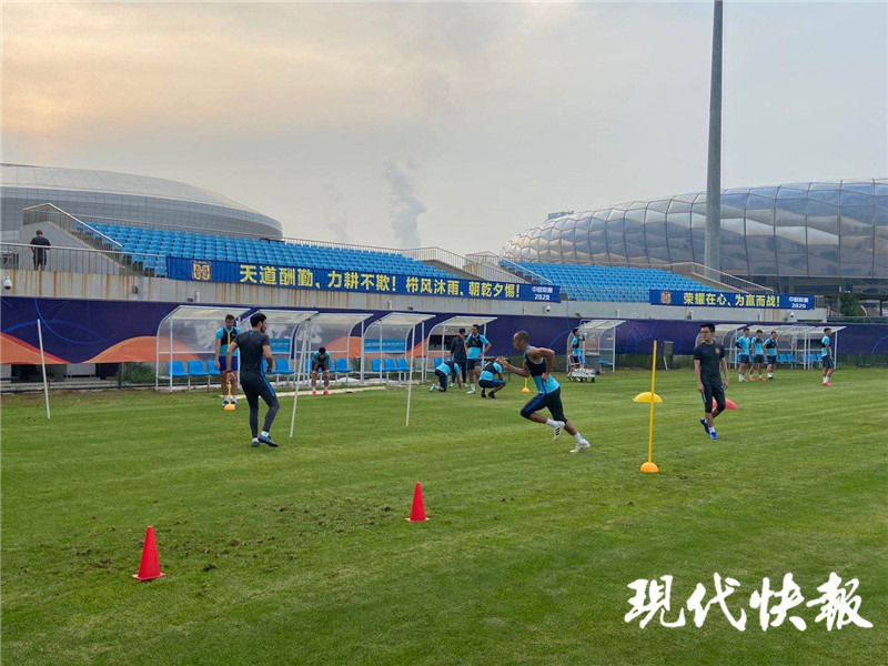 苏宁队解散u23球员去向,江苏苏宁球员名单最新