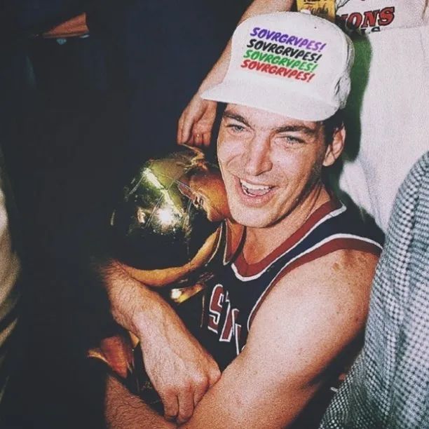 一个篮球“恶魔”的光辉半生