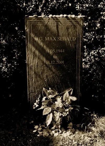 塞巴尔德：用记忆塑造生命，战胜遗忘的毁灭