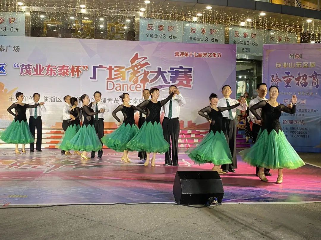 现场火爆，今晚一起来