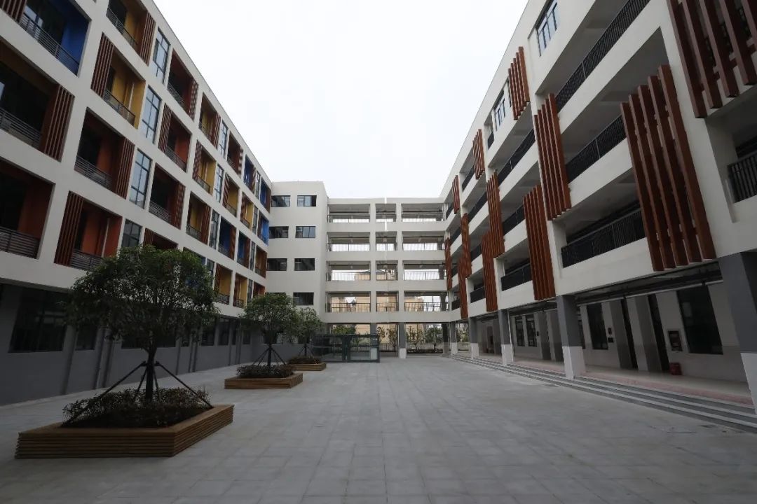 江宁金箔路实小旁边小区,江宁实小金箔路校区好不好