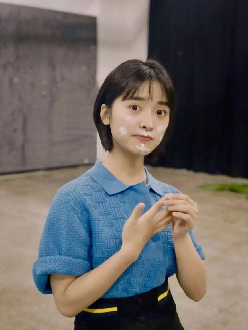 95后小花古装扮相最美的,95后小花作品