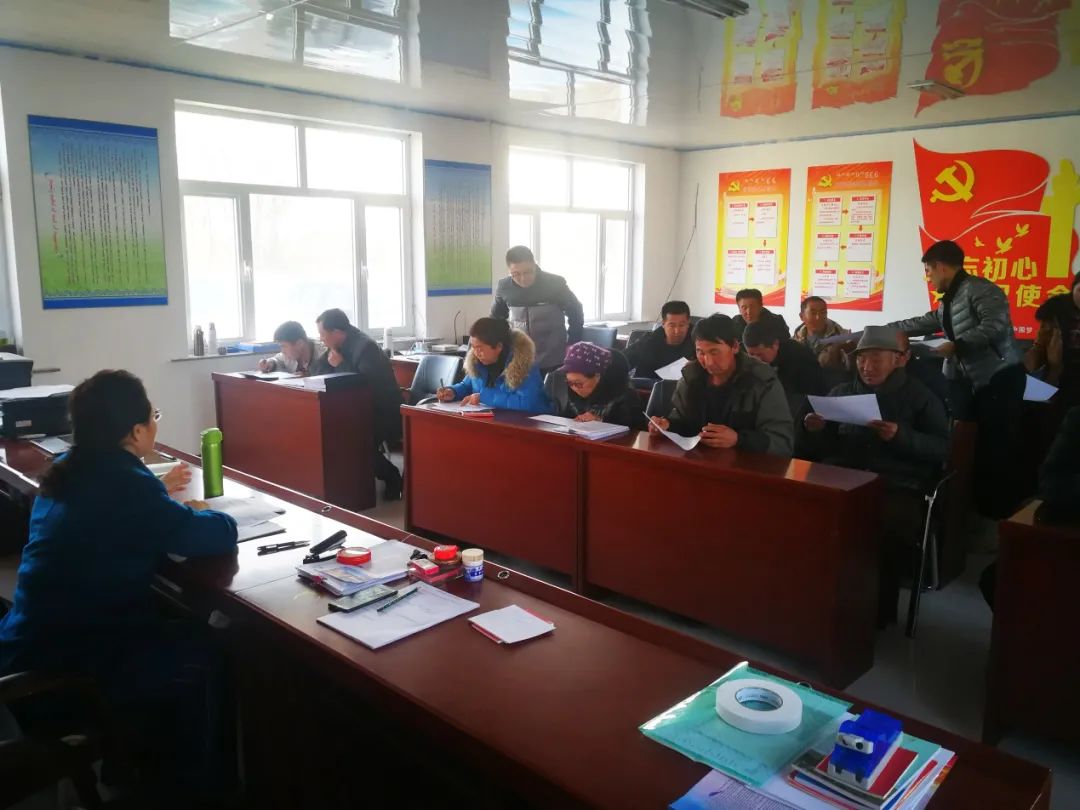 喀喇沁旗村干部职务退出办法,嘎查干部免职的规定