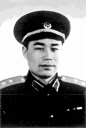 *伯承刘**、陈毅、*小平邓**指示“王疯子”:“康泽只能捉来,不能抬来,要活的”