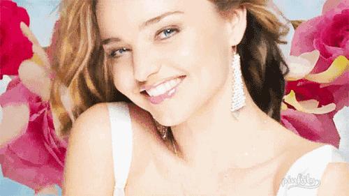 看古天乐年轻时的反应,给外国人看古天乐和黎明视频