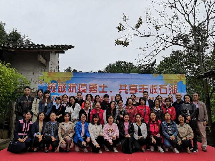 摘辣椒、推新豆花、打新糍粑、尝新米饭……巴南区石滩镇这些"打新尝鲜"的农家事,国庆期间值得去体验