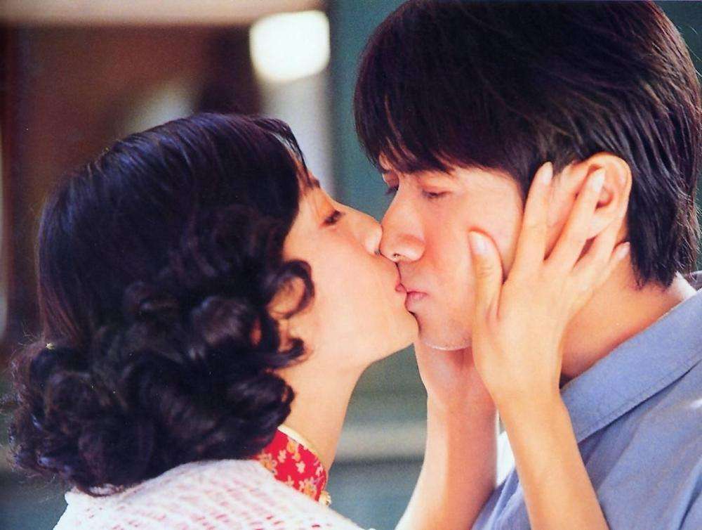 黄奕小燕子修罗场,赵薇黄奕互怼完整版