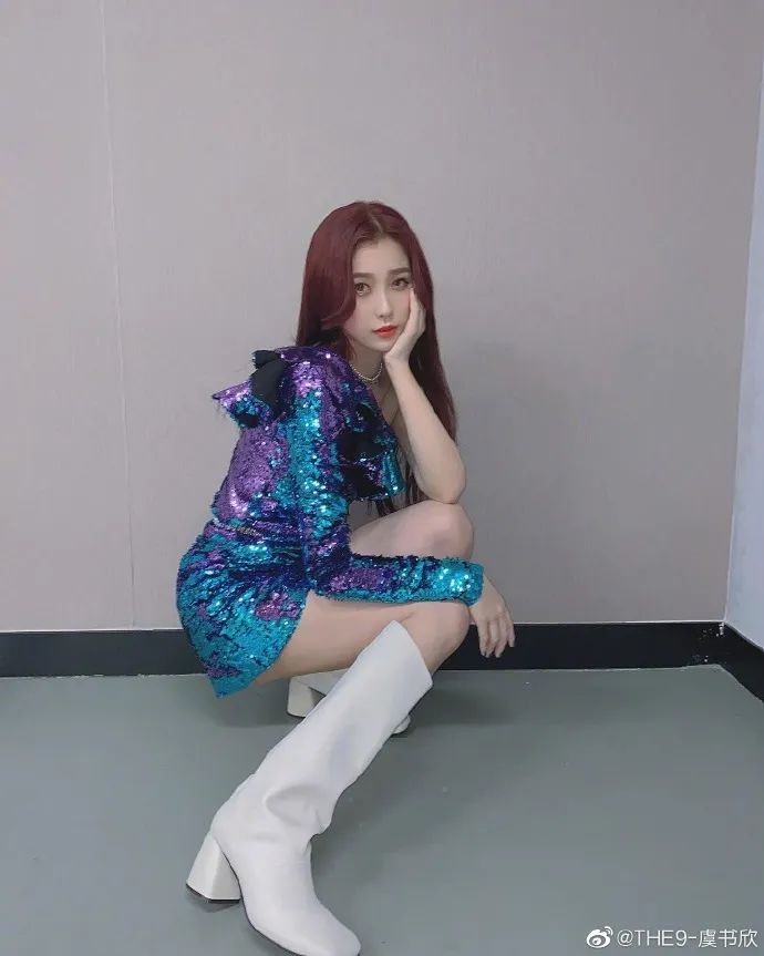 同样的预算买二手车还是新车,爆款靴子和小众靴哪个好