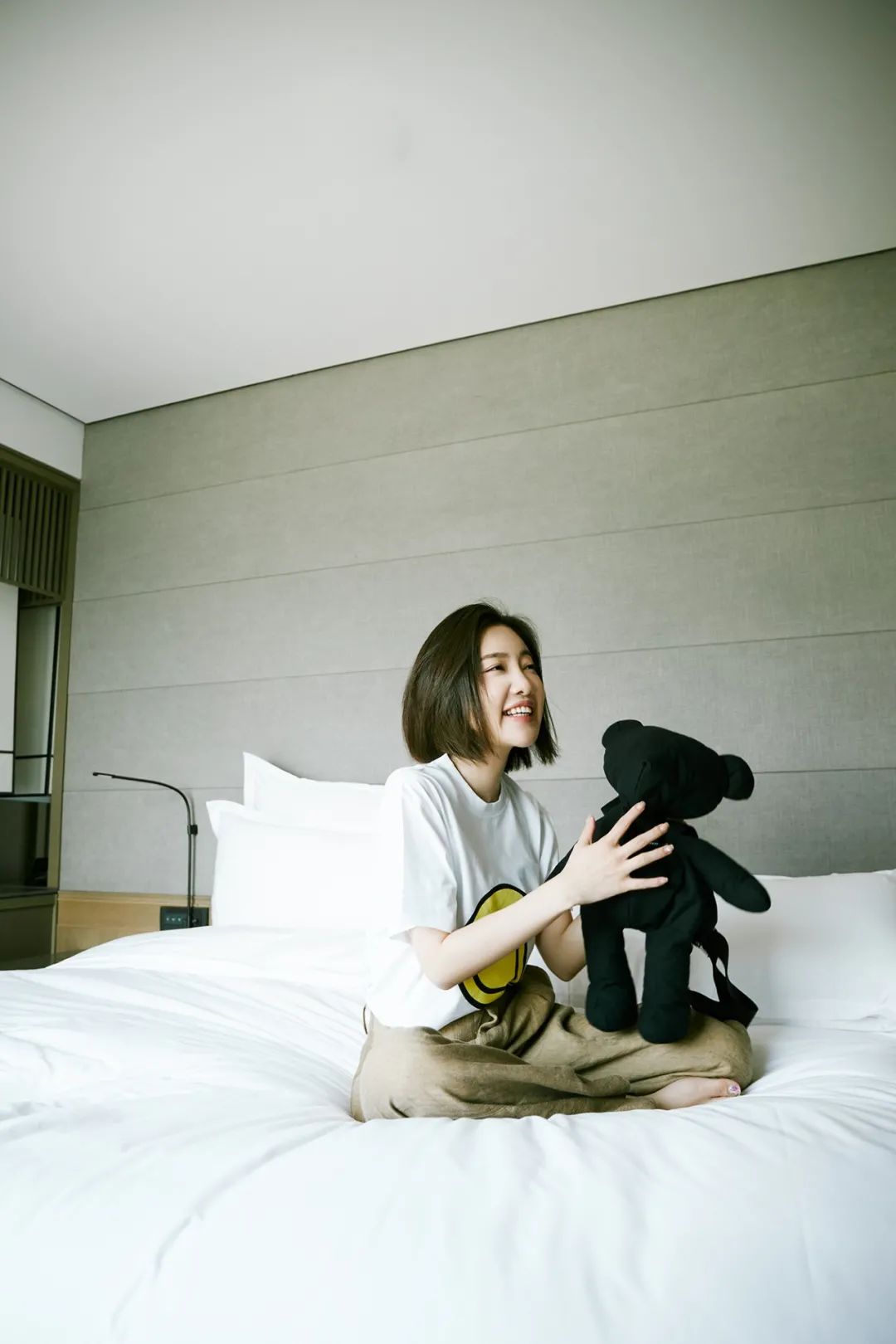 怎样拍出像没化妆一样的好看照片,普通人怎么拍摄出模特效果