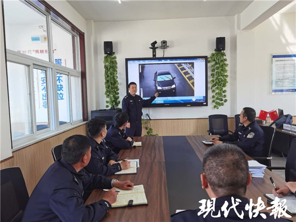 帮“消防大队长”代购，4人被骗30多万元