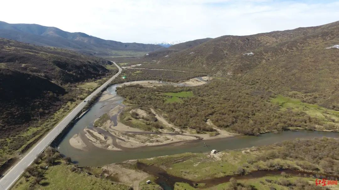 “云上高速”来了！成都5.5小时飙拢青海，沿线一大波“神仙”景点，每站都是大美风光片