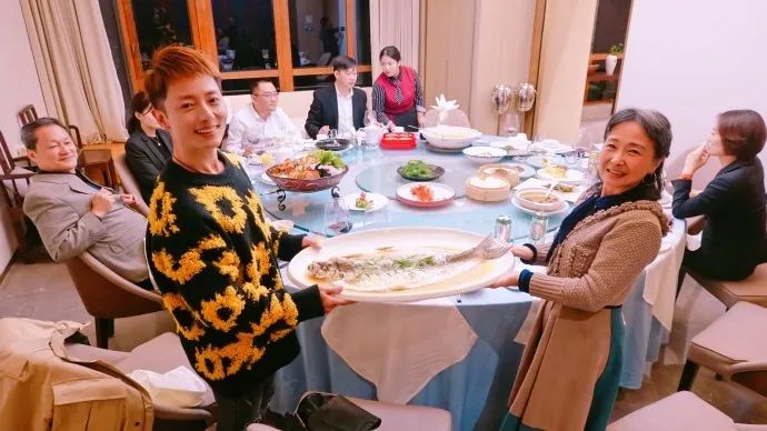 浜箰鎵窞,鎵窞鐦﹁タ婀栨场娓╂硥鏀荤暐