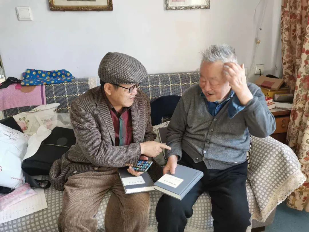 当编辑是什么感觉,当图书管理员的感受一年级