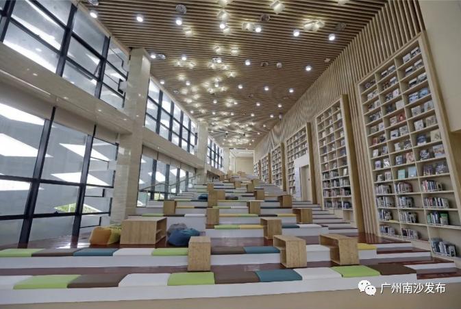 南沙新图书馆,南沙图书馆迎客