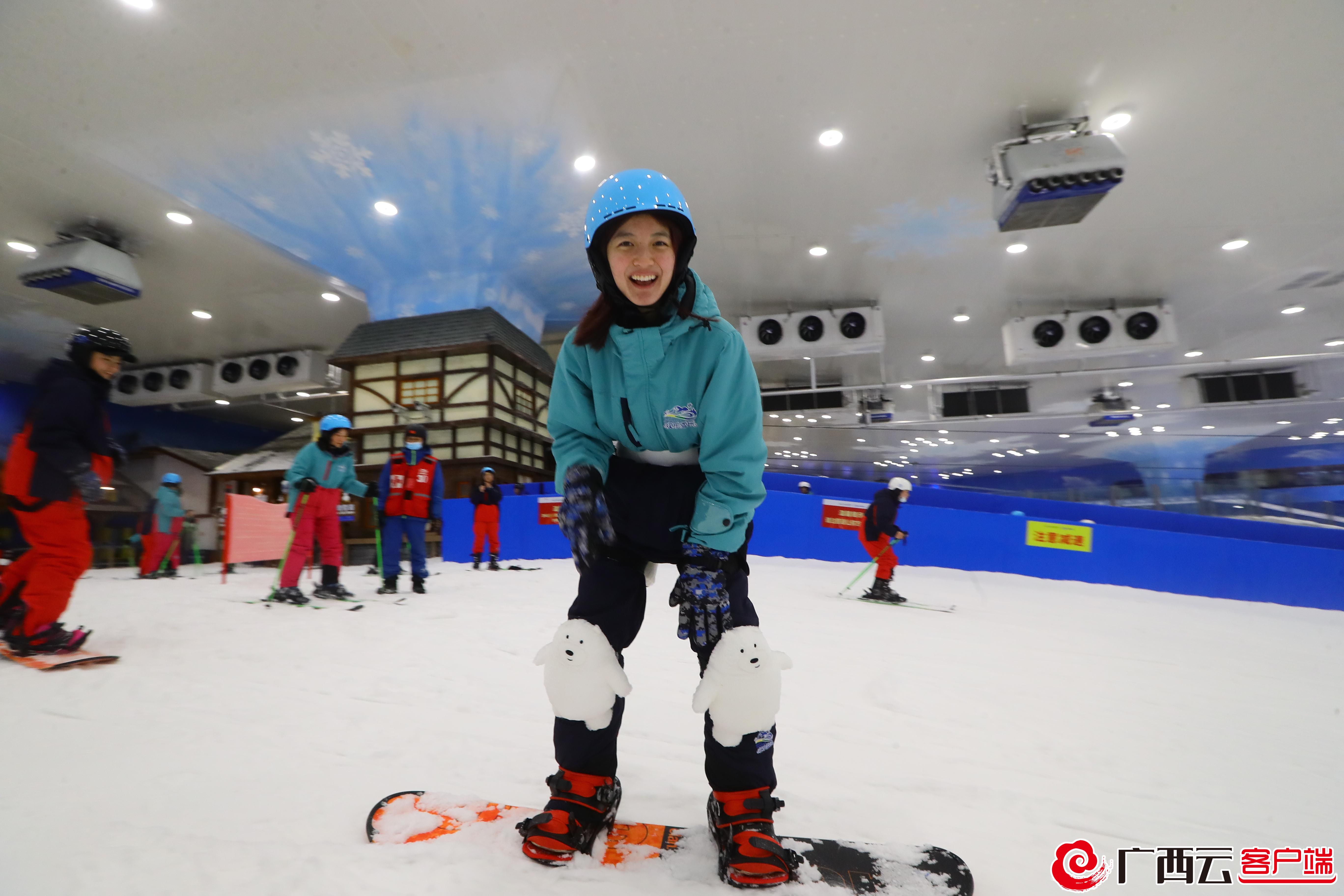 行进湘滇1109｜记者们在湖南发现了一片“欢乐雪地”
