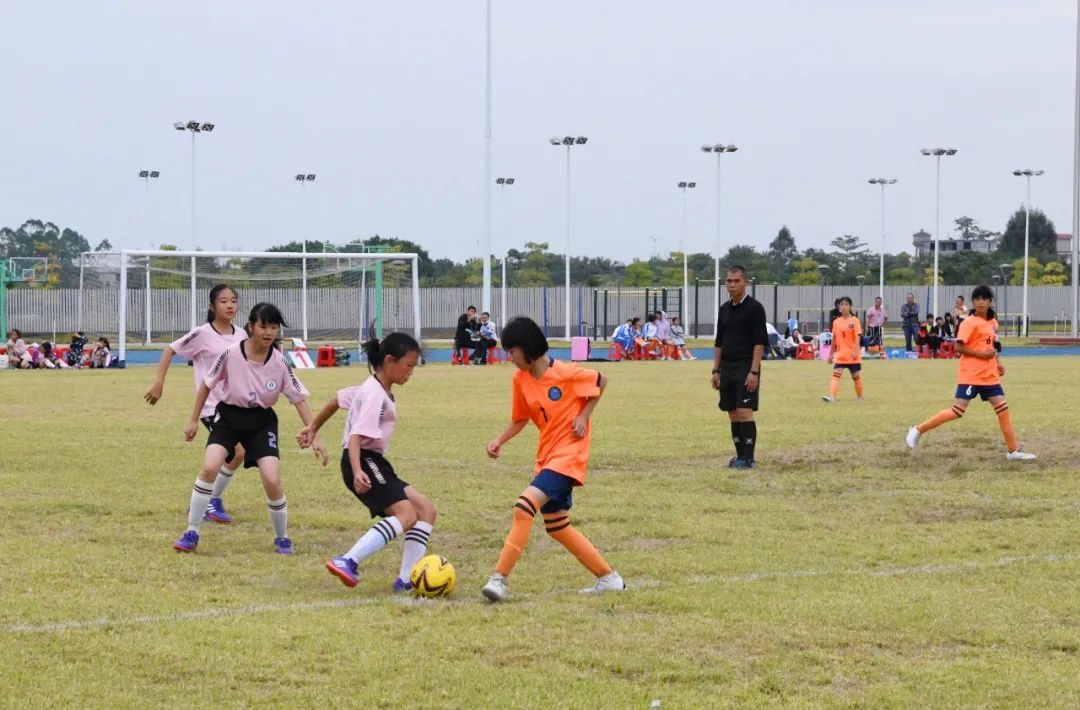 燃烧青春，“足”够精彩！加油，肇庆足球少年！