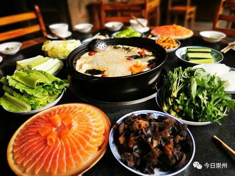 初秋彩林成都周边秘境,成都附近彩林秘境