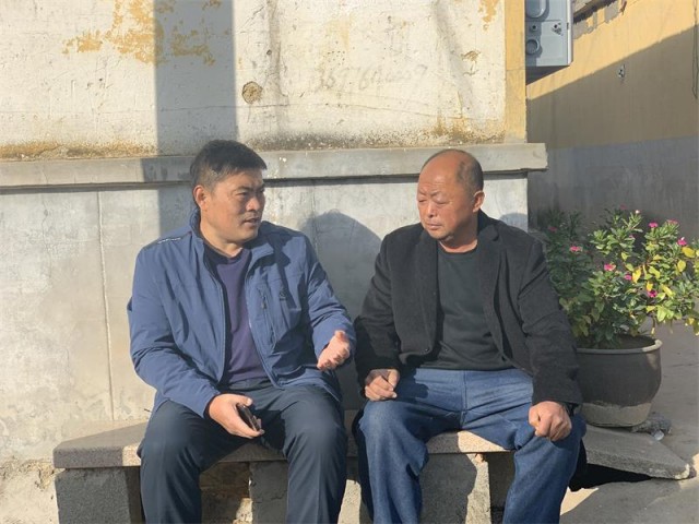 龙口市七甲镇后迟家村迟玉秋,交通运输局入户走访贫困户