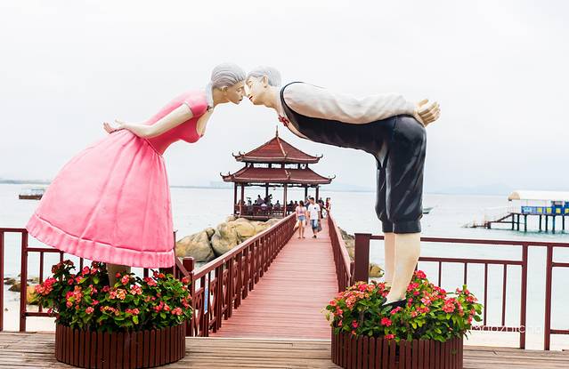 三亚五天四晚划算还是自由行划算,五天四晚三亚省钱攻略