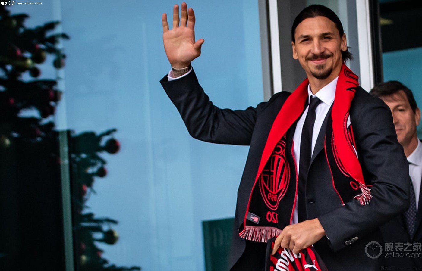 足坛不老传奇伊布,足坛不老奇迹伊布