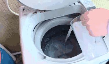 怎么能使发黄的衬衫变得焕然一新,格子衬衫发黄洗白简单有效方法