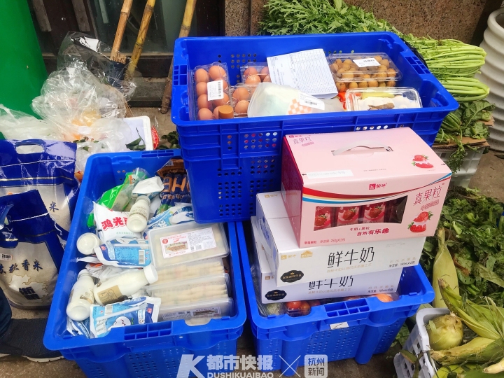 每天只睡三四个小时，营业额一天能上五位数！这门生意一夜爆火！杭州95后夫妻开的店被互联网巨头看上了