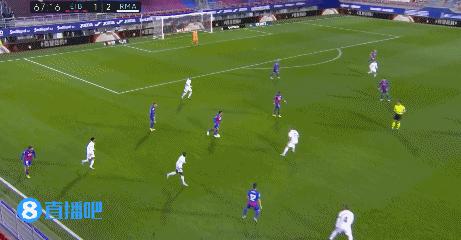 西甲皇马6-1马洛卡本泽马2传2射,皇马对埃瓦尔本泽马