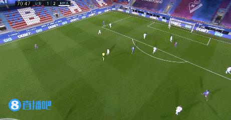 西甲皇马6-1马洛卡本泽马2传2射,皇马对埃瓦尔本泽马