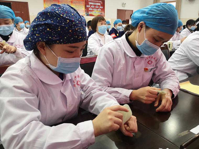 中医刮痧专家张秀勤,张秀勤全息刮痧美容