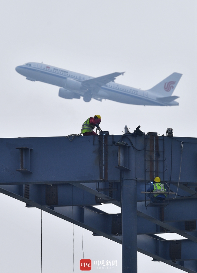 视觉四川年终盘点6｜何海洋：2020年，我努力用镜头“看见”大家的努力