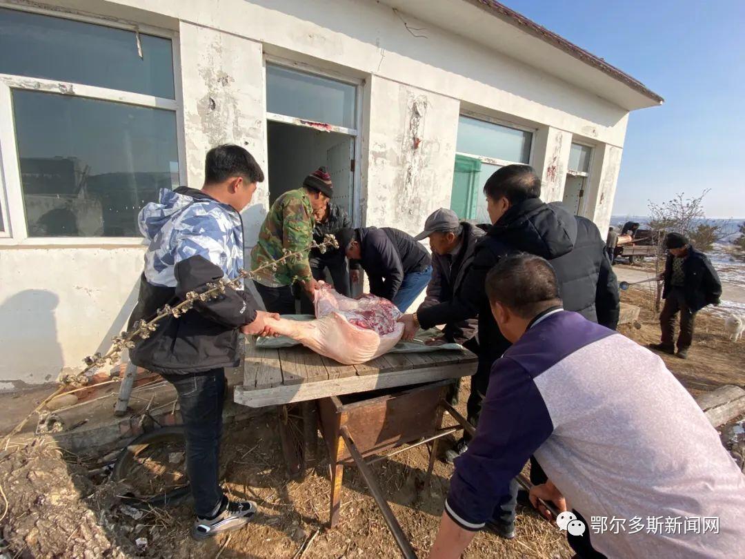 室外柴火灶带锅,柴火灶炒菜做饭