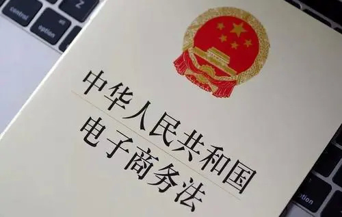 刚买的包就不给退了怎么办,刚买的包包不退货打了投诉电话