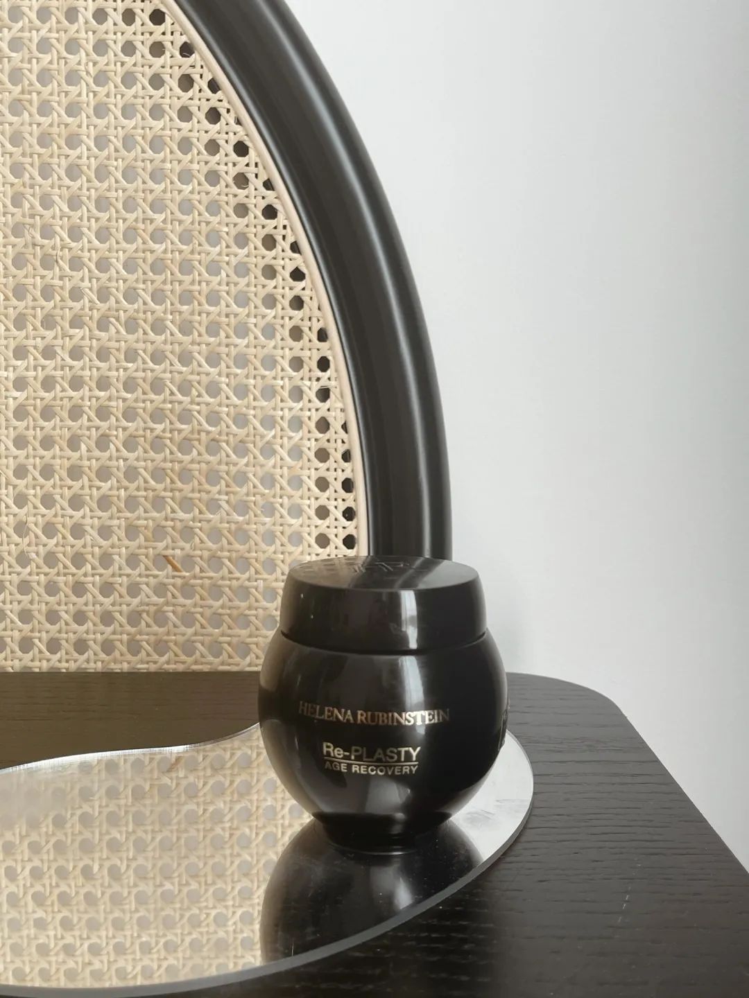 护肤爱用品推荐分享,护肤分享今日份美妆穿搭