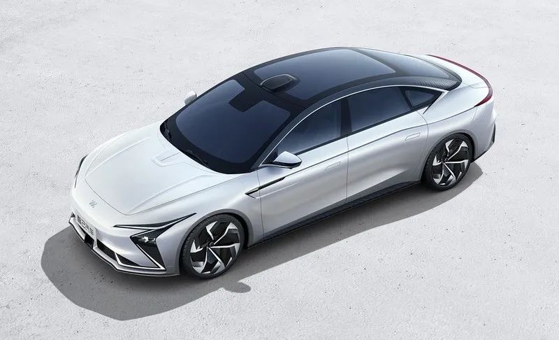 重庆新地标佛罗伦萨小镇将开业；雅高宣布2021年开业新酒店计划；阅文集团出售懒人听书股权|美通企业周刊