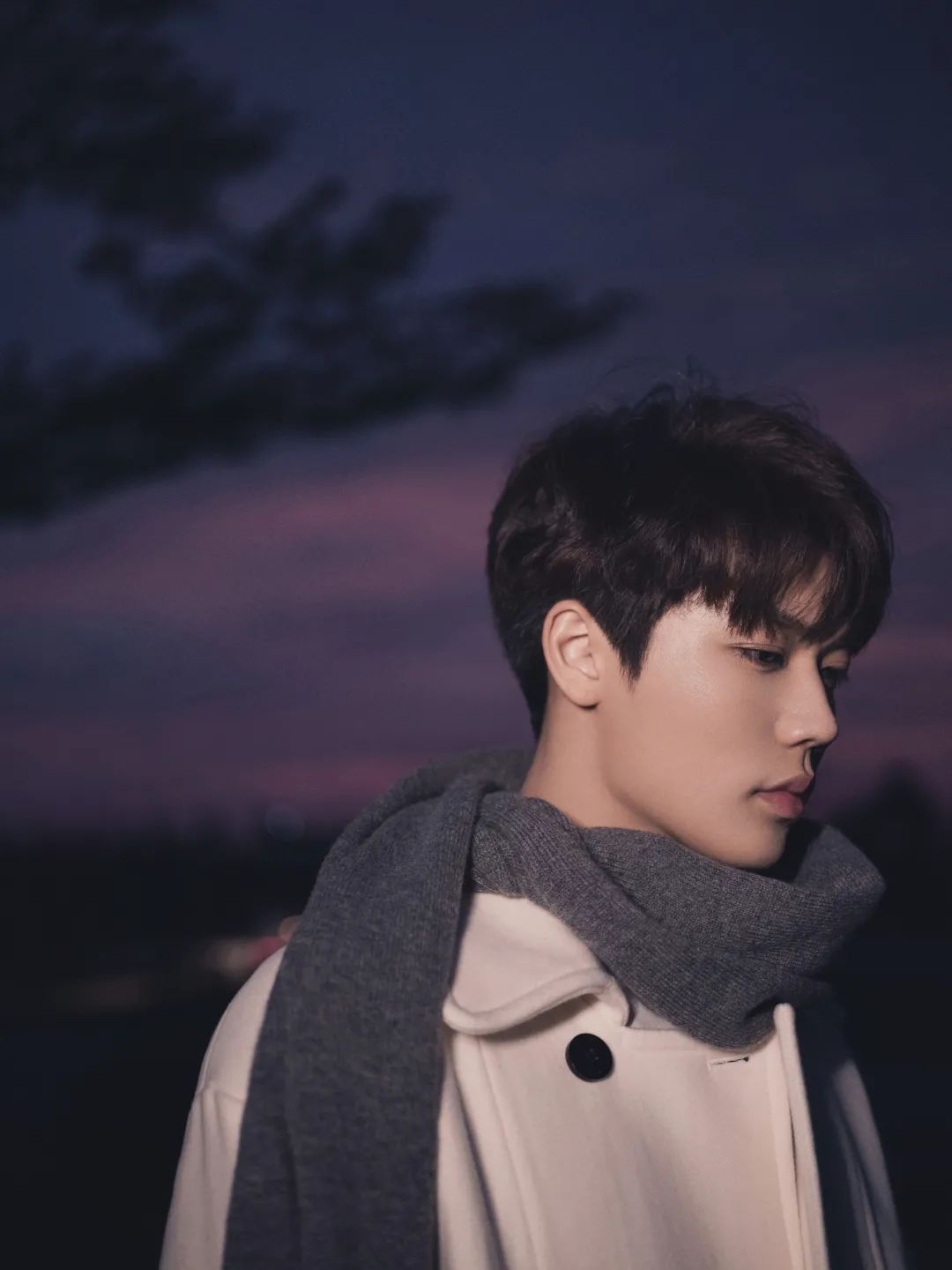 冬季的氛围感穿搭怎么能少了围巾,秋冬氛围感穿搭围巾